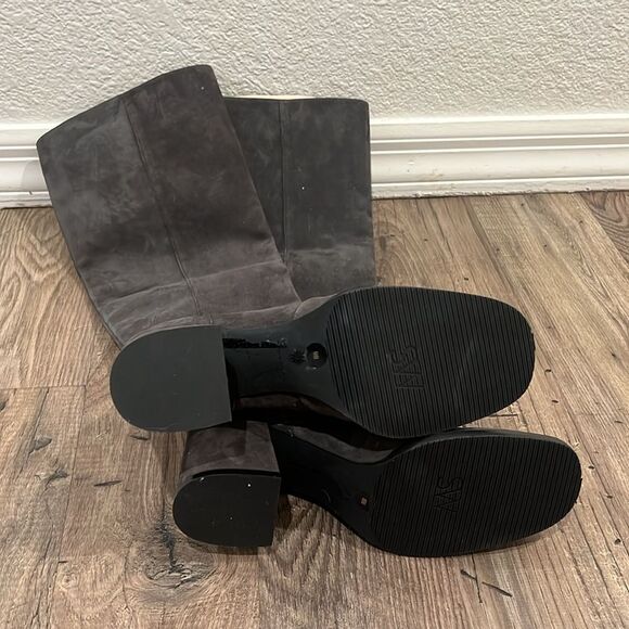 Stuart Weitzman suede knee high Nola boots - Picture 5 of 6